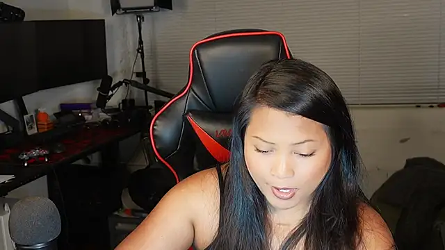 Snapshot of Bubbleliyah chatting on 09.09.25 Bubbleliyah online show from 09.09.25