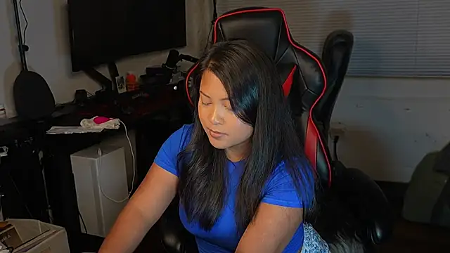 Snapshot of Bubbleliyah chatting on 09.16.25 Bubbleliyah online show from 09.16.25