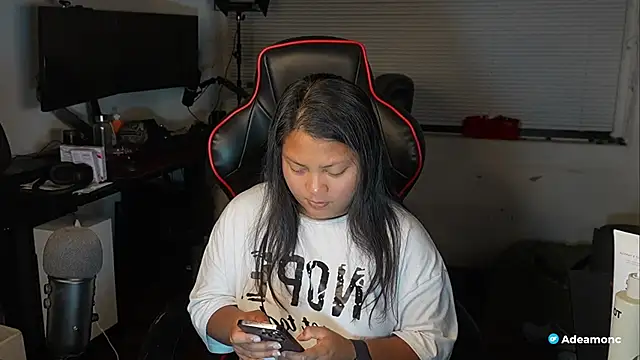 Snapshot of Bubbleliyah chatting on 10.07.25 Bubbleliyah online show from 10.07.25