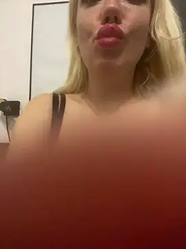 Snapshot of SofiaJoy chatting on 02.13.26 SofiaJoy online show from 02.13.26