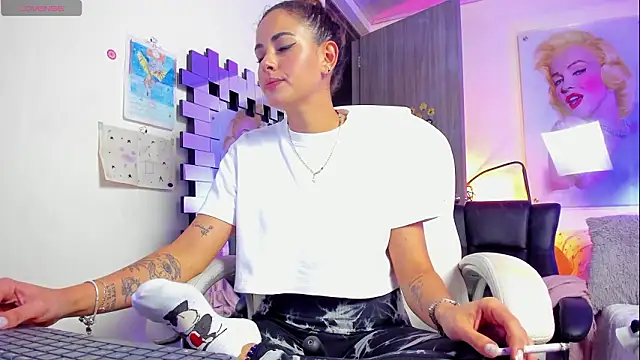 KimberlySaen online show from 02.13.26