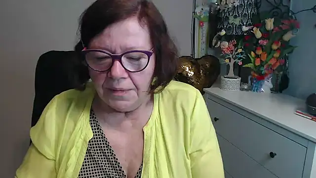 Adelewildx online show from 04.02.26