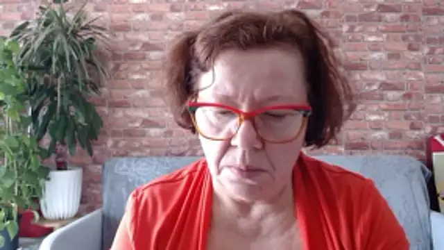 Adelewildx online show from 04.12.26