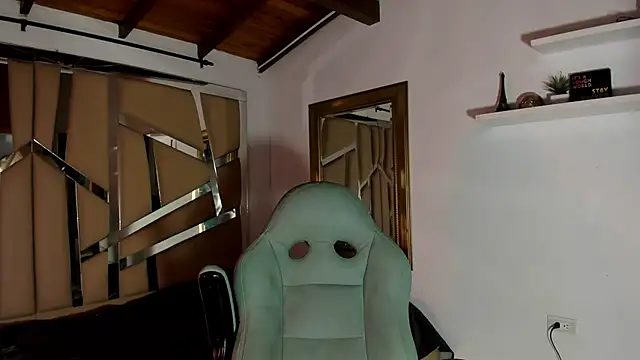 Snapshot of mister_miike chatting on 02.24.25 mister miike online show from 02.24.25