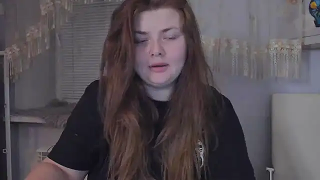 Snapshot of Eva_Shameless chatting on 02.15.25 Eva Shameless online show from 02.15.25