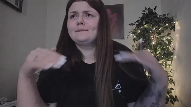 Snapshot of Eva_Shameless chatting on 02.16.25 Eva Shameless online show from 02.16.25