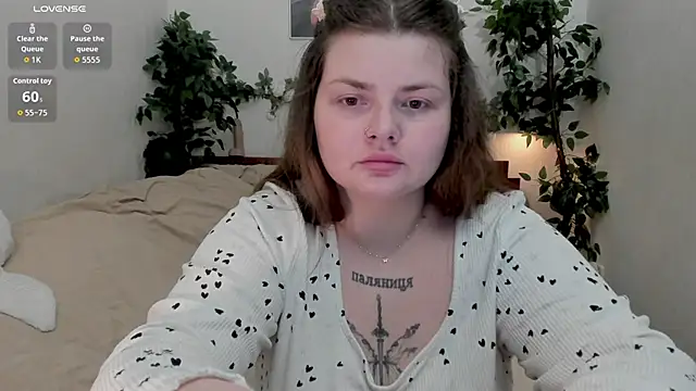 Snapshot of Eva_Shameless chatting on 12.02.25 Eva Shameless online show from 12.02.25