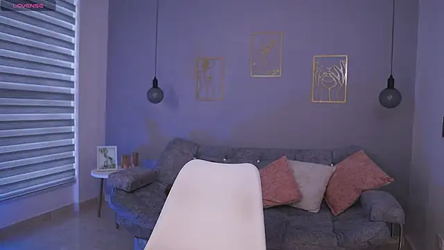 Snapshot of KylaMorrison chatting on 03.17.25 KylaMorrison online show from 03.17.25