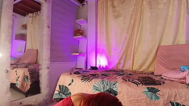 Snapshot of emyli_sw_ chatting on 02.07.25 emyli sw online show from 02.07.25