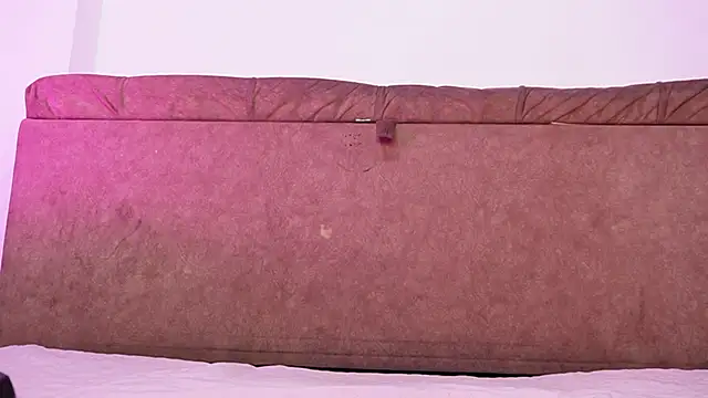 Snapshot of emyli_sw_ chatting on 10.09.25 emyli sw online show from 10.09.25