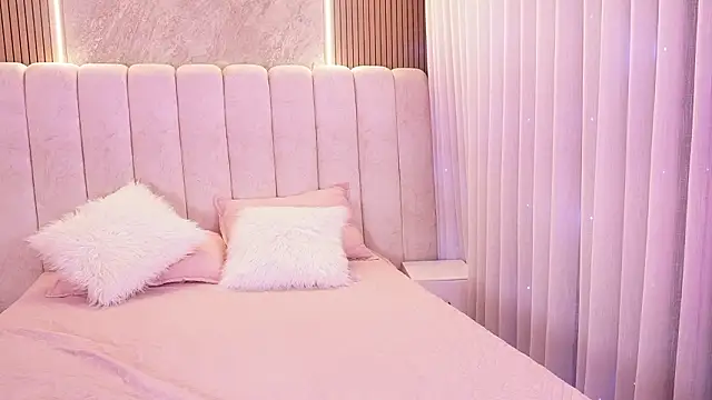 emyli sw  online show from 03.31.26