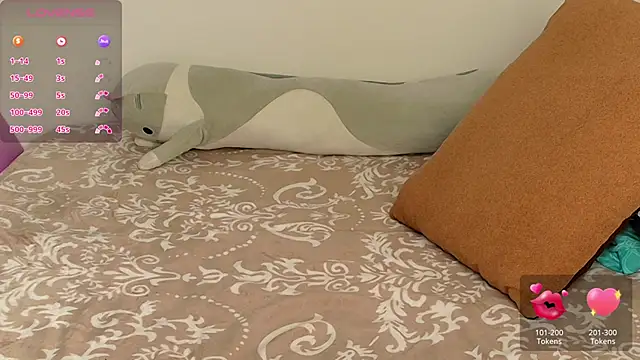 Snapshot of SuchArt_ chatting on 01.14.26 SuchArt online show from 01.14.26