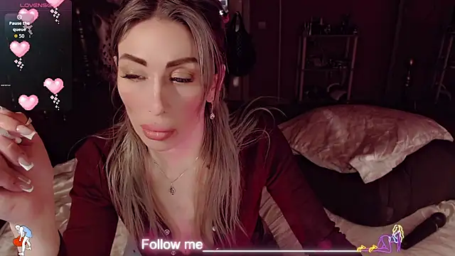 AnnieGOld  online show from 02.15.26