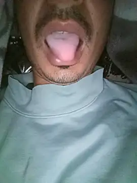 dreamtoungelick69 online show from 02.11.25