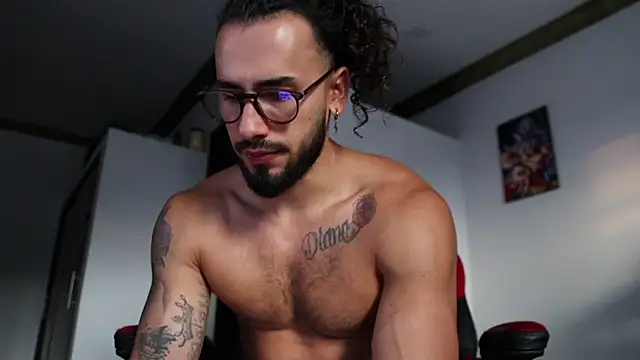 Snapshot of Baky_sexy chatting on 01.13.25 Baky sexy online show from 01.13.25