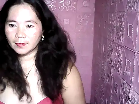 hotpusie 4u online show from 11.05.25