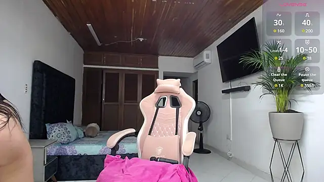 Snapshot of ashley_morgan_18 chatting on 03.12.25 ashley morgan 18 online show from 03.12.25