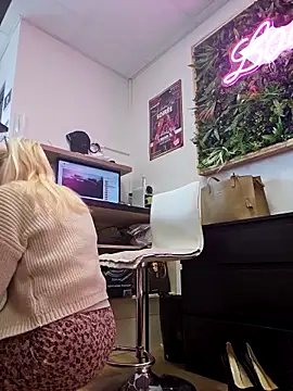 Nathotsexy1 online show from 02.18.25