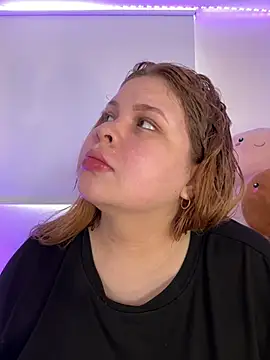 Snapshot of AshlyRouse chatting on 03.11.25 AshlyRouse online show from 03.11.25