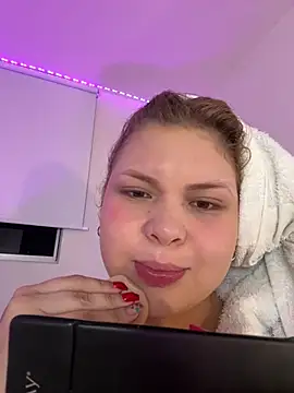 Snapshot of AshlyRouse chatting on 03.21.25 AshlyRouse online show from 03.21.25