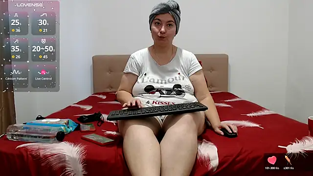 BBW MILF 4U online show from 10.21.25