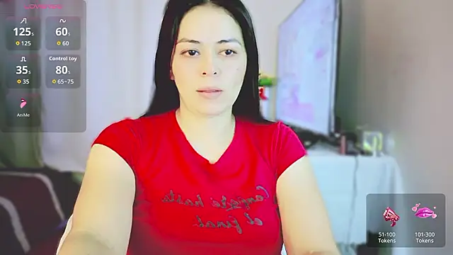 Snapshot of mayhott2 chatting on 02.24.26 mayhott2 online show from 02.24.26