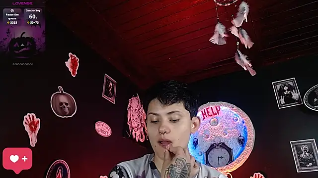 girl intense444 online show from 10.20.25