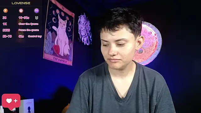 girl intense444 online show from 11.18.25