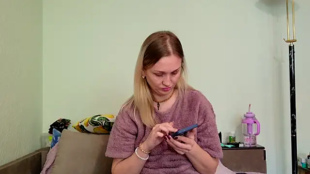 ModelEva online show from 04.17.26