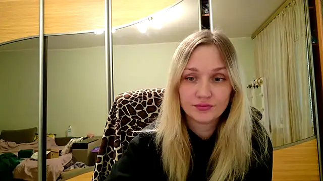 ModelEva online show from 04.23.26