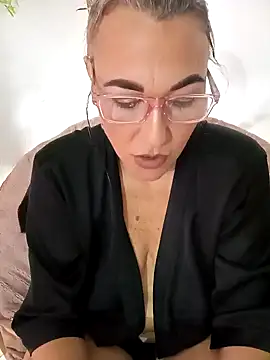 Snapshot of Katy_Randy chatting on 01.04.25 Katy Randy online show from 01.04.25