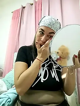 Snapshot of Katy_Randy chatting on 02.06.25 Katy Randy online show from 02.06.25