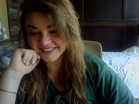 Snapshot of cute__cherry chatting on 07.08.26 cute cherry online show from 07.08.26