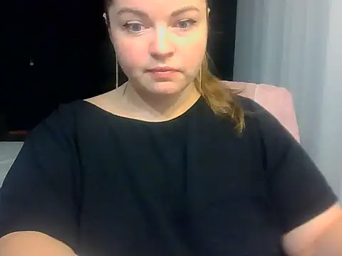 Snapshot of cute__cherry chatting on 07.31.26 cute cherry online show from 07.31.26