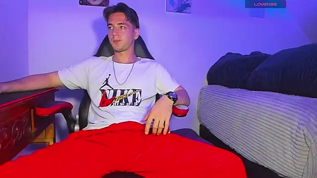 Alex smith00 online show from 02.27.25