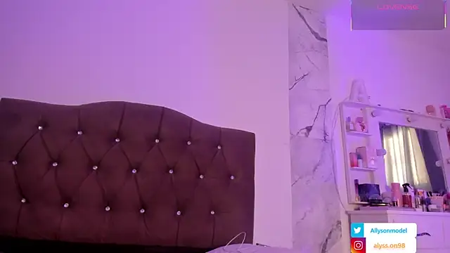 alysson 18 online show from 04.13.26