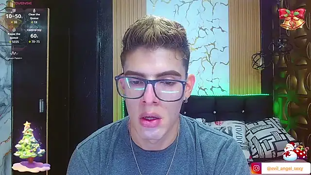 angel sexyevil online show from 12.17.25