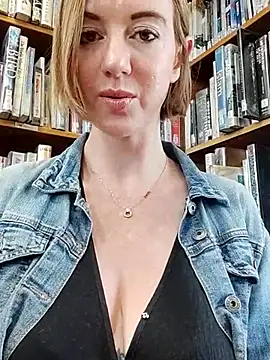 TopsyWilde online show from 02.26.25