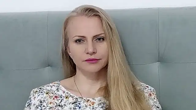 Snapshot of K__Adrienne chatting on 03.23.25 K Adrienne online show from 03.23.25