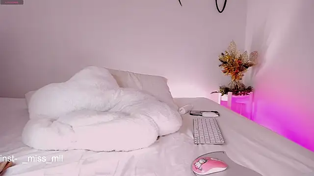 MaaryM online show from 12.31.24