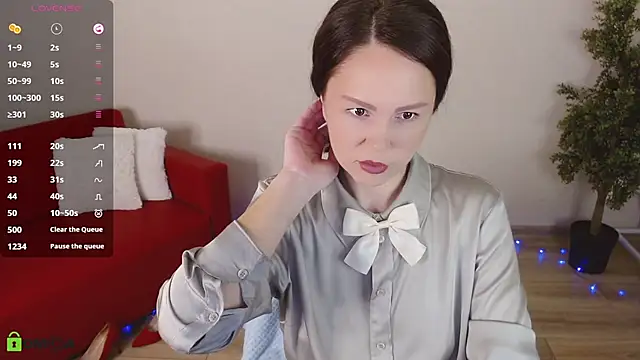 VickyGolden online show from 04.04.26