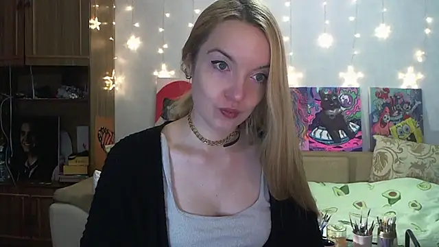 SecretSophia online show from 12.04.24