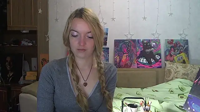 SecretSophia online show from 12.08.24