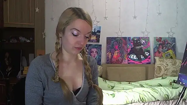 SecretSophia online show from 12.10.24