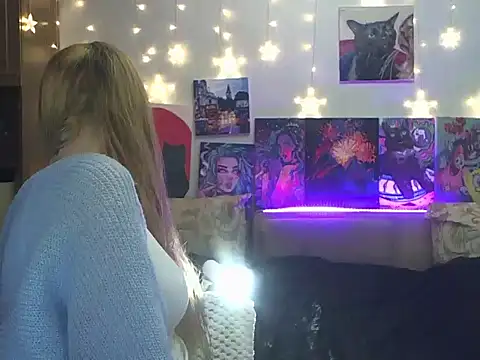 SecretSophia online show from 03.18.25