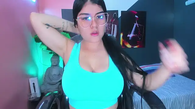 pearl weet online show from 12.23.24