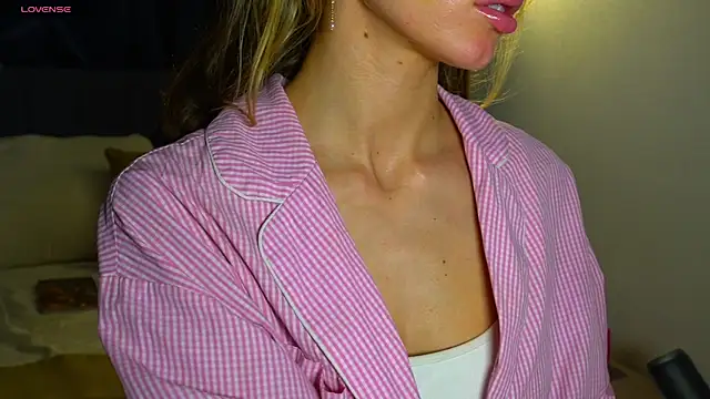 Danielle Thomas online show from 03.27.26