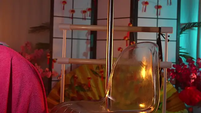 KittyCaitlin online show from 02.14.25