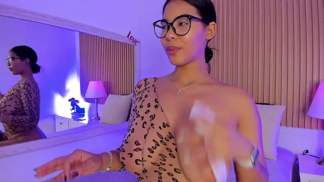 GenesisRuiz online show from 03.08.25