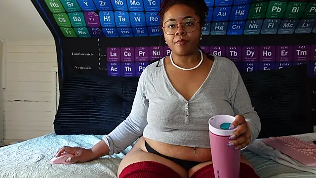 -khayaparker online show from 04.16.26